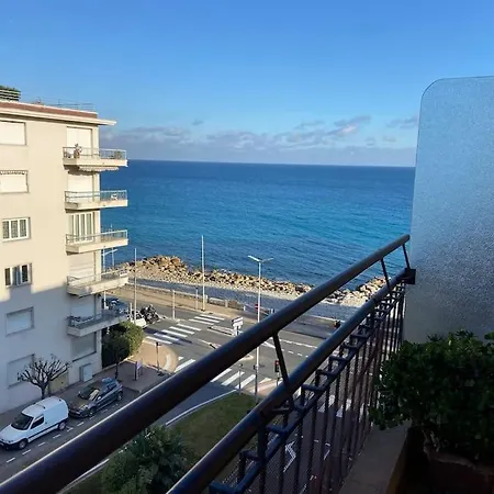 Lovely In With View Apartman